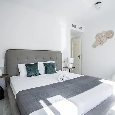 U-nique Plaza Del Patrocinio Apartamento *